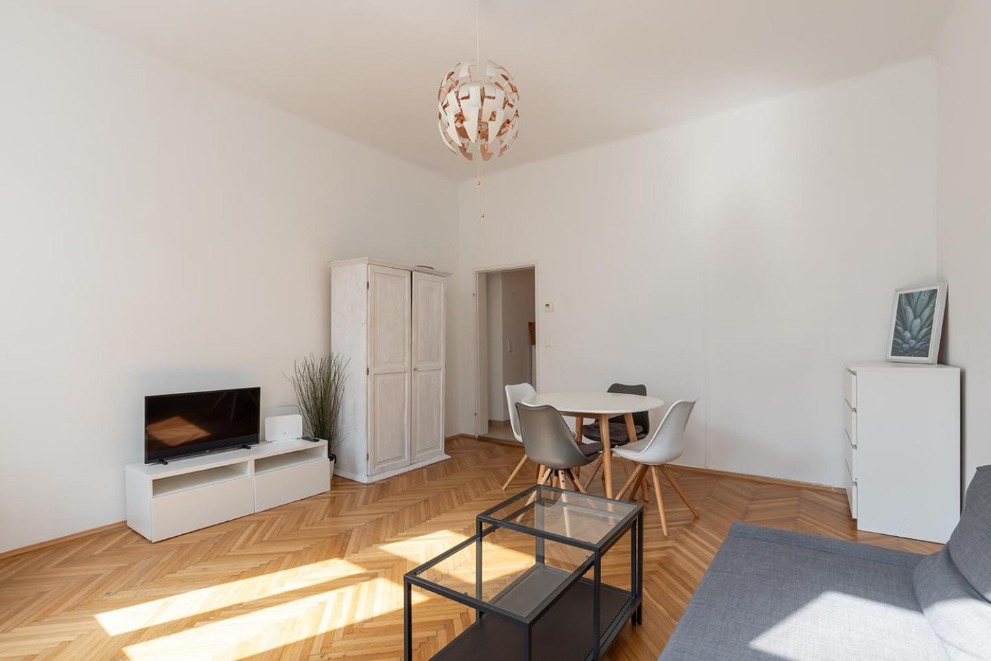 Zentral Und Ruhig Bei Schoenbrunn Apartment Wien