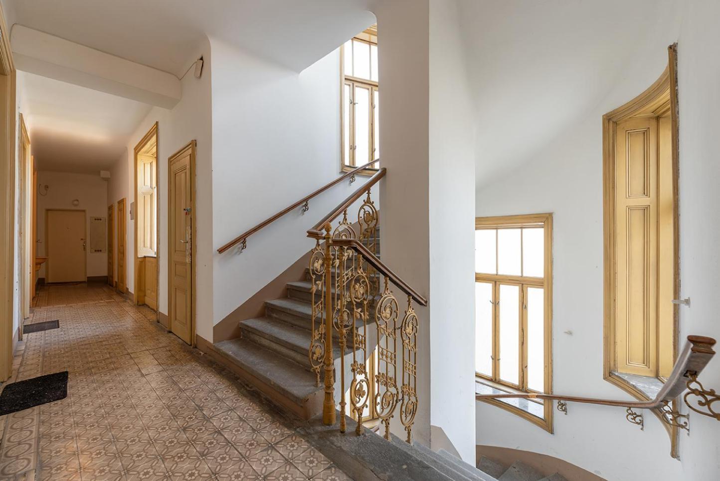 Apartment Zentral Und Ruhig Bei Schoenbrunn Wien